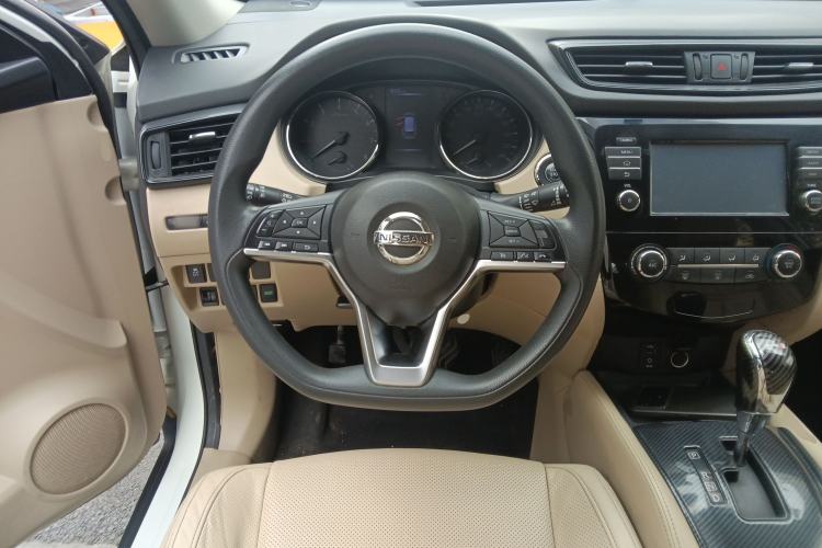 Used Nissan X-Trail 2017 2.0L CVT Comfort Edition 2WD Steering Wheel