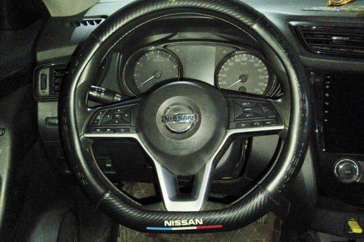 Used Nissan X-Trail 2017 2.0L CVT Comfort Edition 2WD Steering Wheel