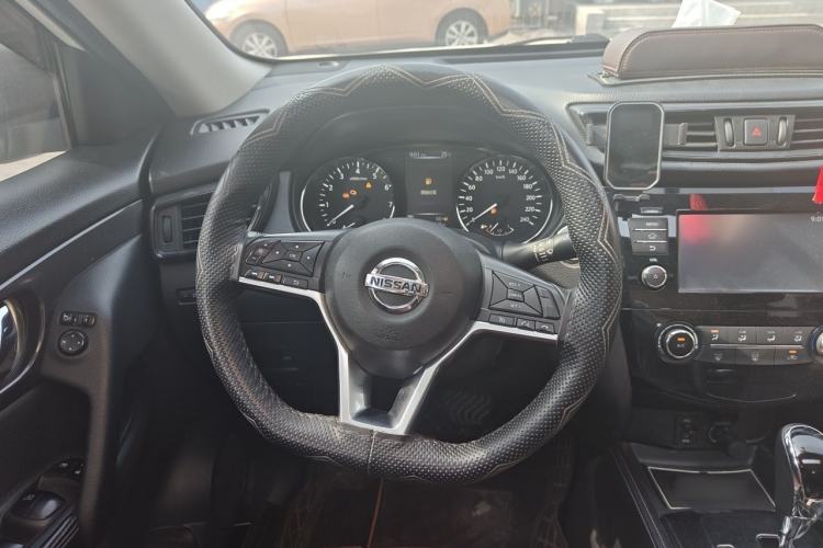 Used Nissan X-Trail 2017 2.0L CVT Comfort Edition 2WD Steering Wheel