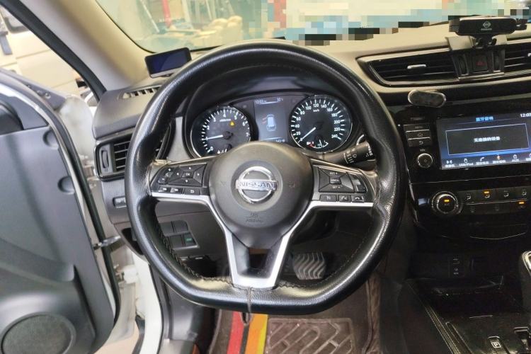 Used Nissan X-Trail 2017 2.0L CVT Comfort Edition 2WD Steering Wheel