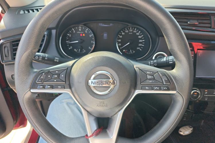 Used Nissan X-Trail 2017 2.0L CVT Comfort Edition 2WD Steering Wheel