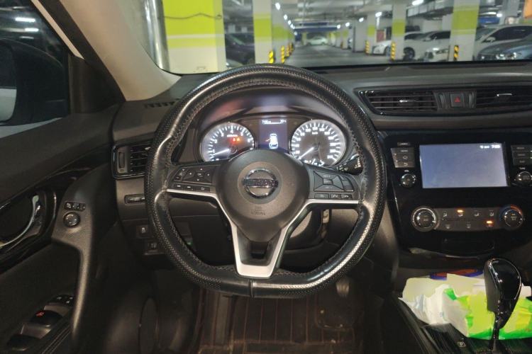 Used Nissan X-Trail 2017 2.0L CVT Comfort Edition 2WD Steering Wheel