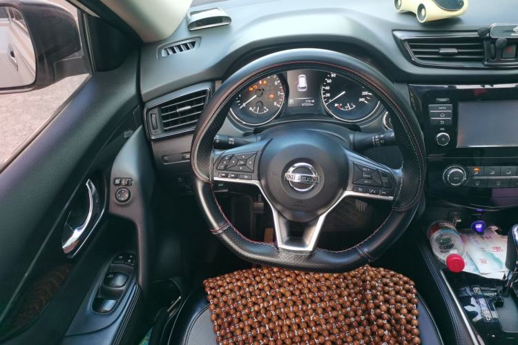 Used Nissan X-Trail 2017 2.0L CVT Comfort Edition 2WD Steering Wheel