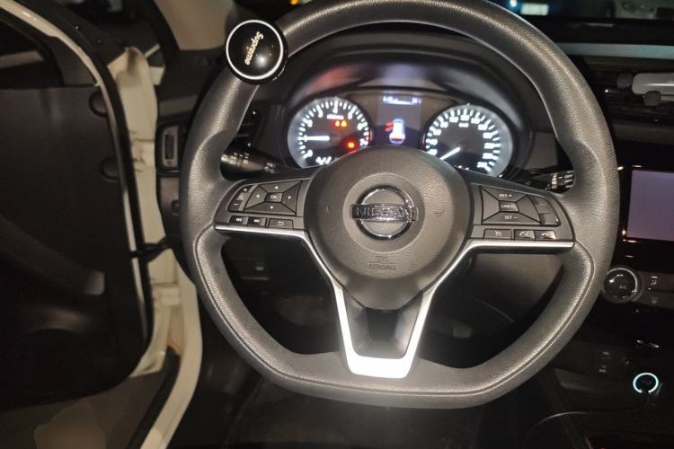 Used Nissan X-Trail 2017 2.0L CVT Smart Enjoyment Version 2WD Steering Wheel