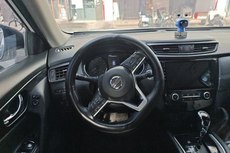 Used Nissan X-Trail 2017 2.0L CVT Comfort Edition 2WD Steering Wheel