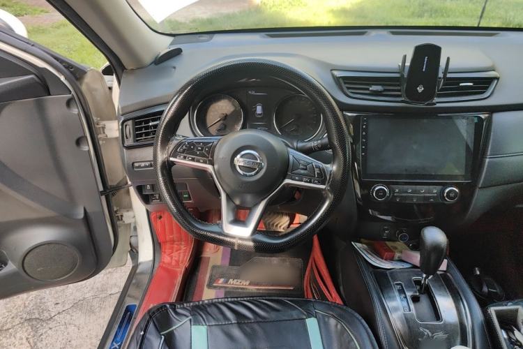 Used Nissan X-Trail 2017 2.0L CVT Comfort Edition 2WD Steering Wheel