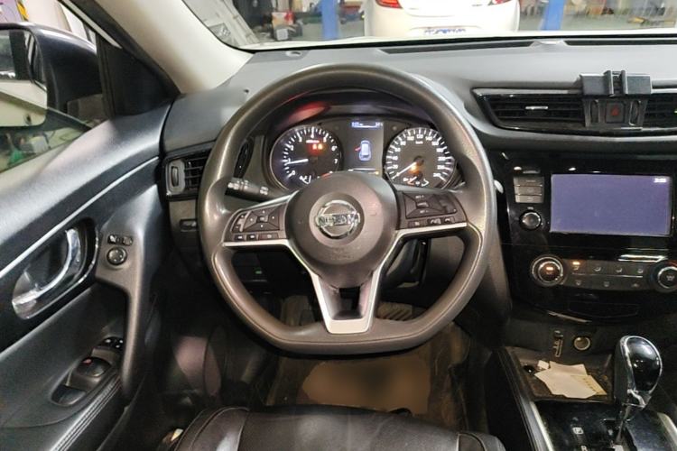 Used Nissan X-Trail 2017 2.0L CVT Comfort Edition 2WD Steering Wheel