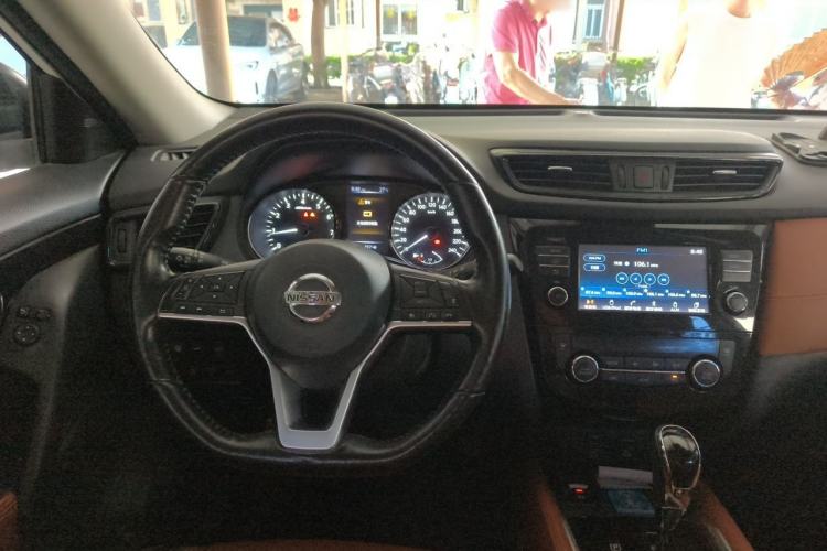 Used Nissan X-Trail 2017 2.5L CVT Ultimate Edition 4WD Steering Wheel