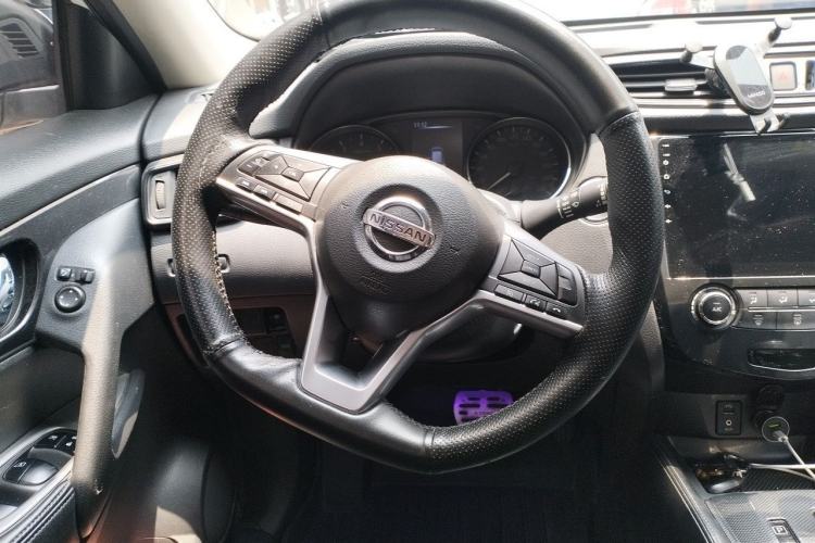 Used Nissan X-Trail 2017 2.0L CVT Comfort Edition 2WD Steering Wheel