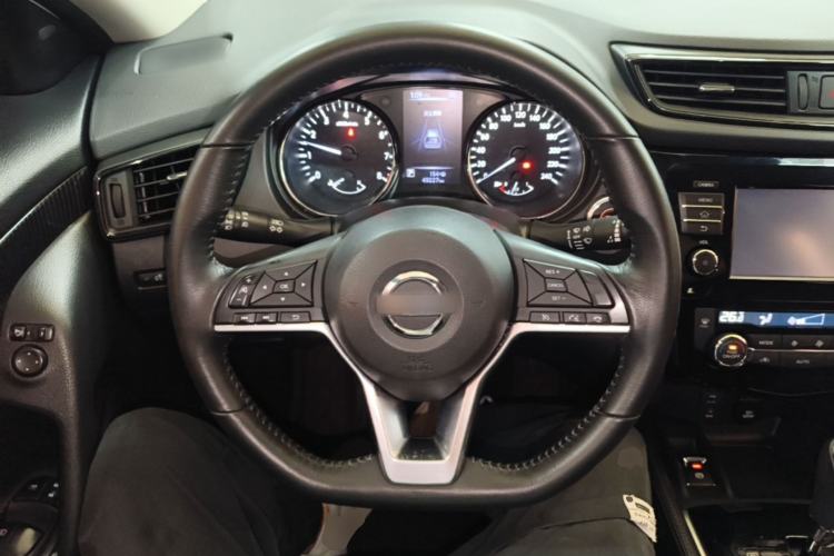 Used Nissan X-Trail 2017 2.5L CVT Luxury Edition 4WD Steering Wheel