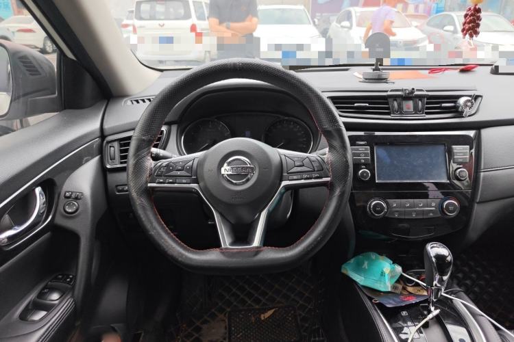 Used Nissan X-Trail 2017 2.0L CVT Comfort Edition 2WD Steering Wheel