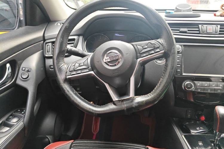 Used Nissan X-Trail 2017 2.0L CVT Comfort Edition 2WD Steering Wheel