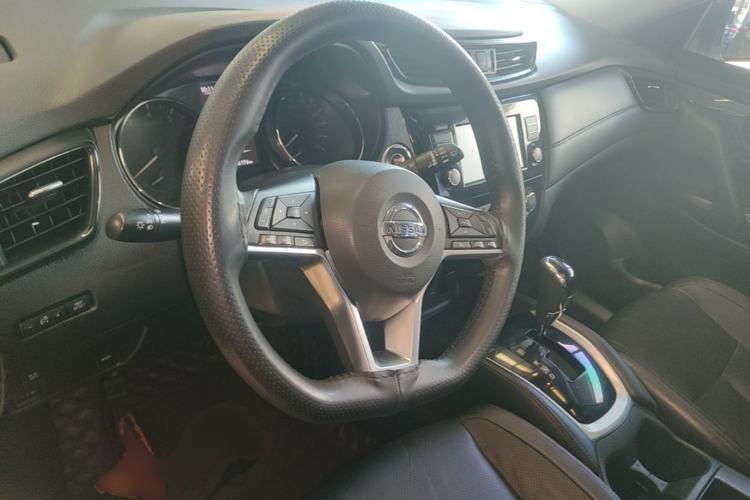 Used Nissan X-Trail 2017 2.0L CVT Comfort Edition 2WD Steering Wheel