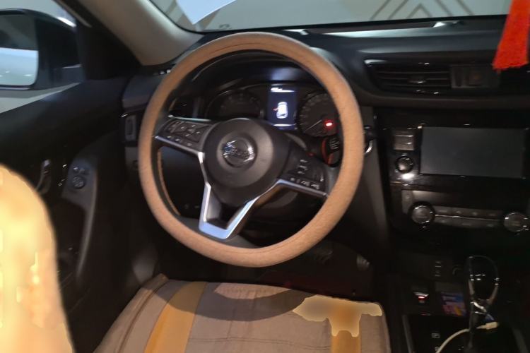 Used Nissan X-Trail 2017 2.5L CVT 7-Seater Leading Edition 4WD Steering Wheel