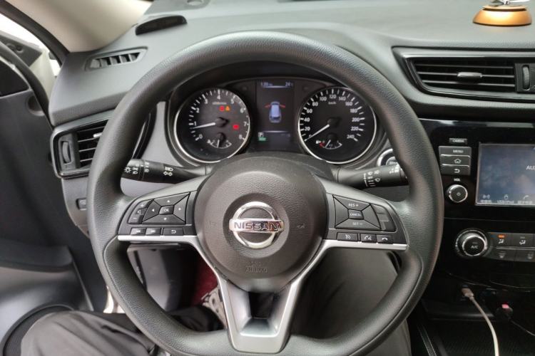 Used Nissan X-Trail 2017 2.0L CVT Comfort Edition 2WD Steering Wheel