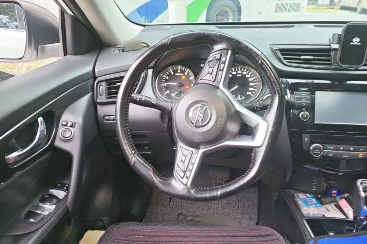 Used Nissan X-Trail 2017 2.0L CVT Smart Enjoyment Version 2WD Steering Wheel