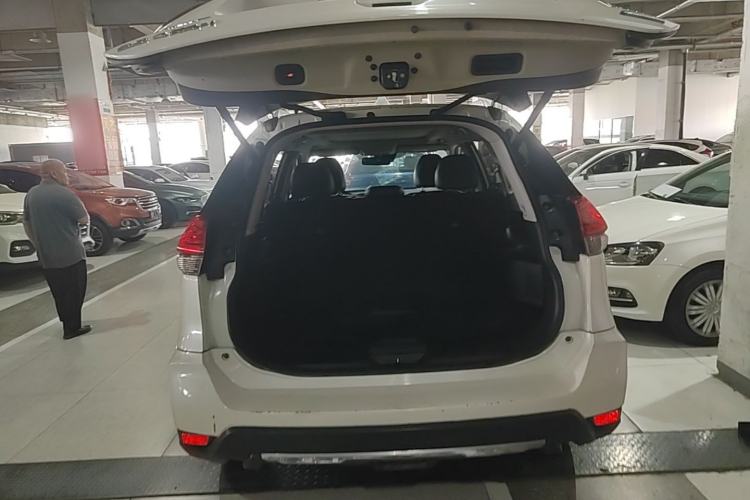Used Nissan X-Trail 2017 2.5L CVT Luxury Edition 4WD Trunk