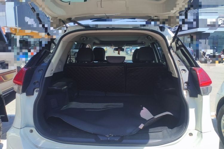 Used Nissan X-Trail 2017 2.0L CVT Comfort Edition 2WD Trunk