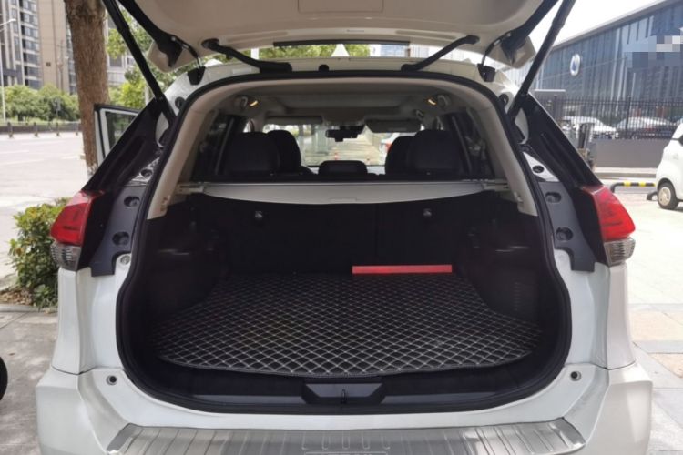 Used Nissan X-Trail 2017 2.5L CVT Luxury Edition 4WD Trunk
