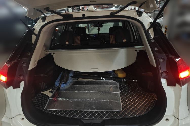 Used Nissan X-Trail 2017 2.0L CVT Comfort Edition 2WD Trunk