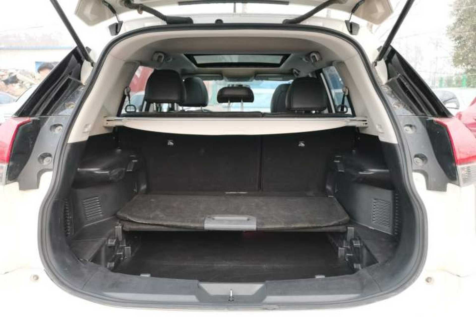 Used Nissan X-Trail 2017 2.0L CVT Comfort Edition 2WD Trunk