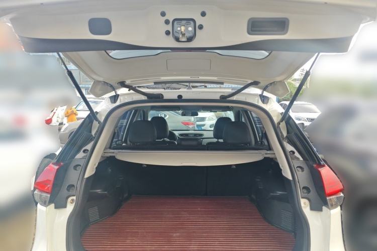 Used Nissan X-Trail 2017 2.0L CVT Comfort Edition 2WD Trunk