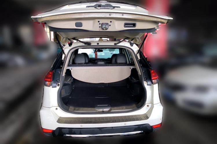 Used Nissan X-Trail 2017 2.0L CVT Comfort Edition 2WD Trunk