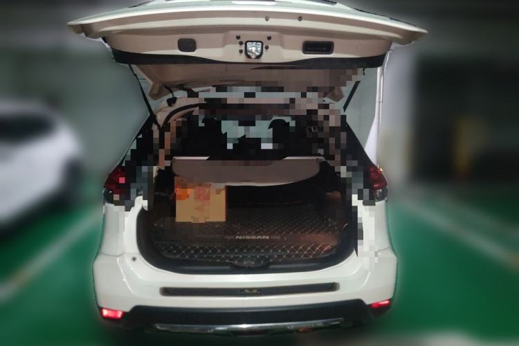 Used Nissan X-Trail 2017 2.0L CVT Fashion Edition 2WD Trunk