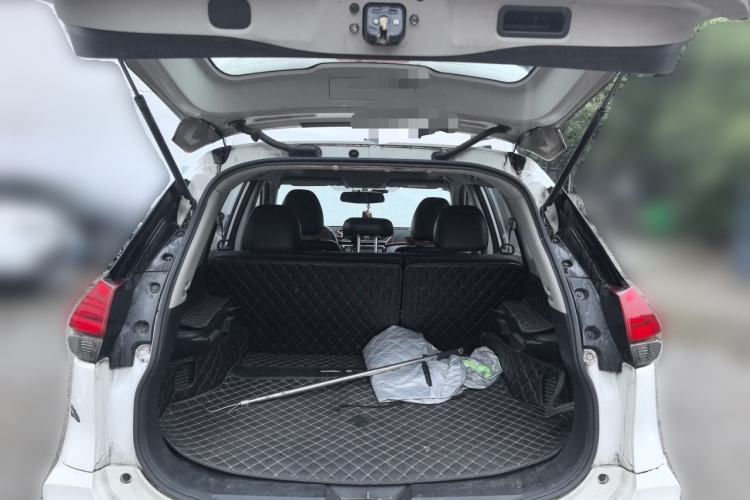Used Nissan X-Trail 2017 2.0L CVT Comfort Edition 2WD Trunk