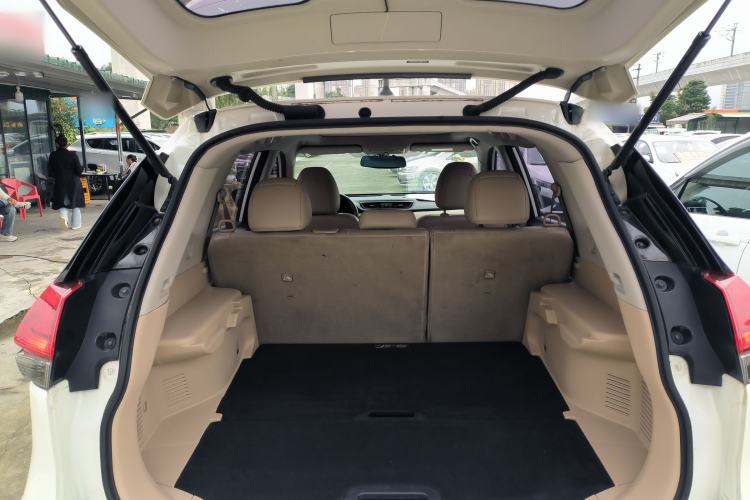 Used Nissan X-Trail 2017 2.0L CVT Comfort Edition 2WD Trunk