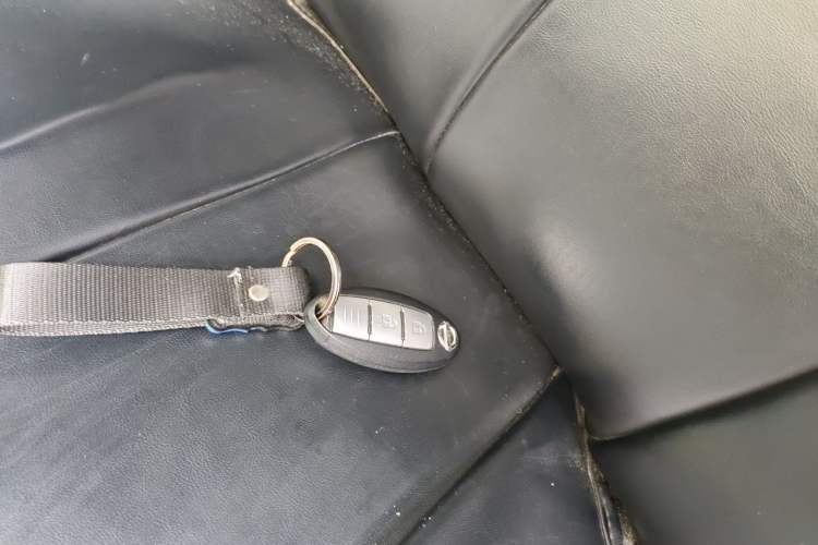 Used Nissan X-Trail 2017 2.0L CVT Comfort Edition 2WD Vehicle Key