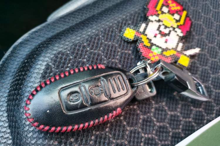 Used Nissan X-Trail 2017 2.0L CVT Comfort Edition 2WD Vehicle Key
