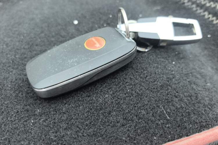 Used Nissan X-Trail 2017 2.0L CVT Comfort Edition 2WD Vehicle Key