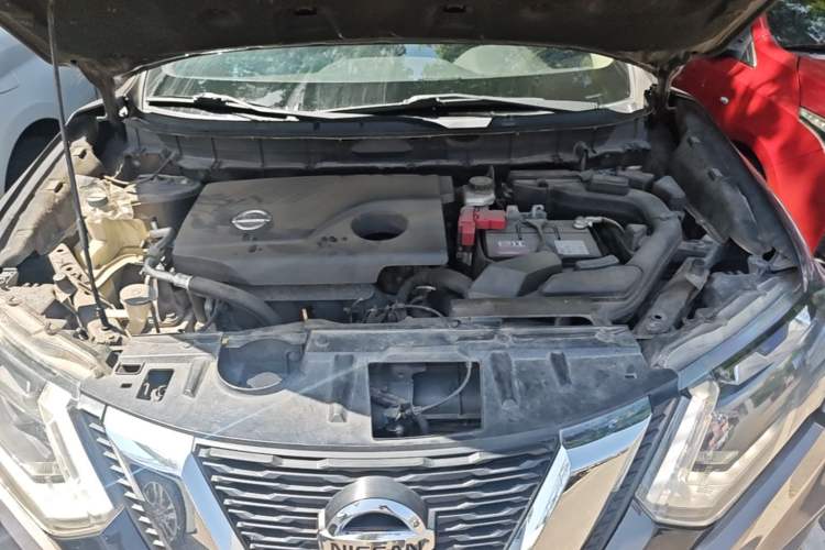 Used Nissan X-Trail 2017 2.0L CVT Comfort Edition 2WD Engine Bay