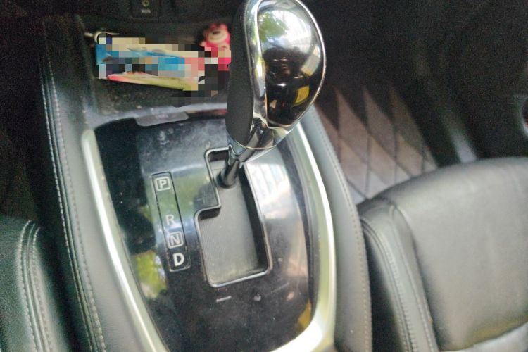 Used Nissan X-Trail 2017 2.0L CVT Comfort Edition 2WD Gear Lever