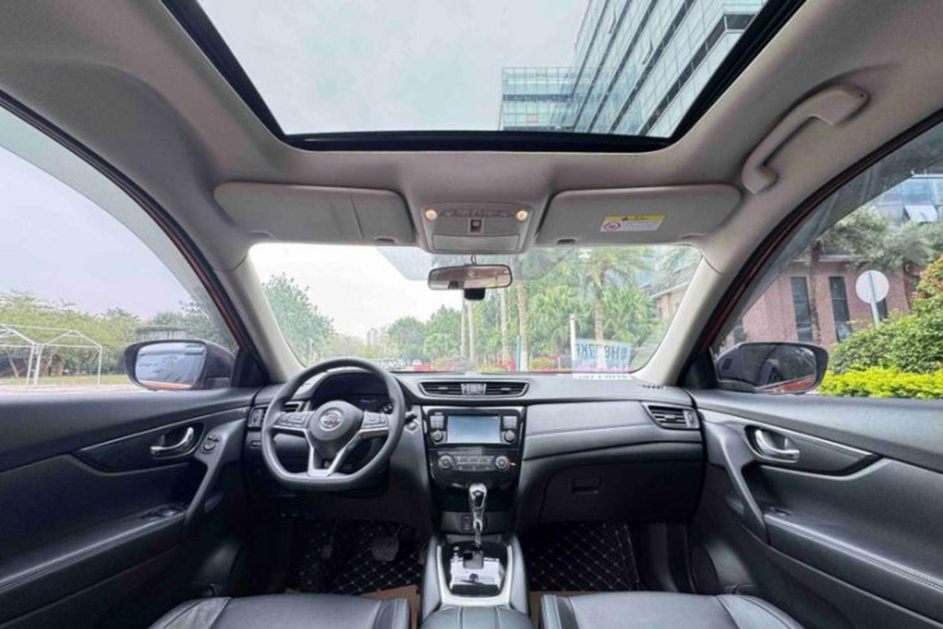 Used Nissan X-Trail 2017 2.0L CVT Comfort Edition 2WD Interior 1