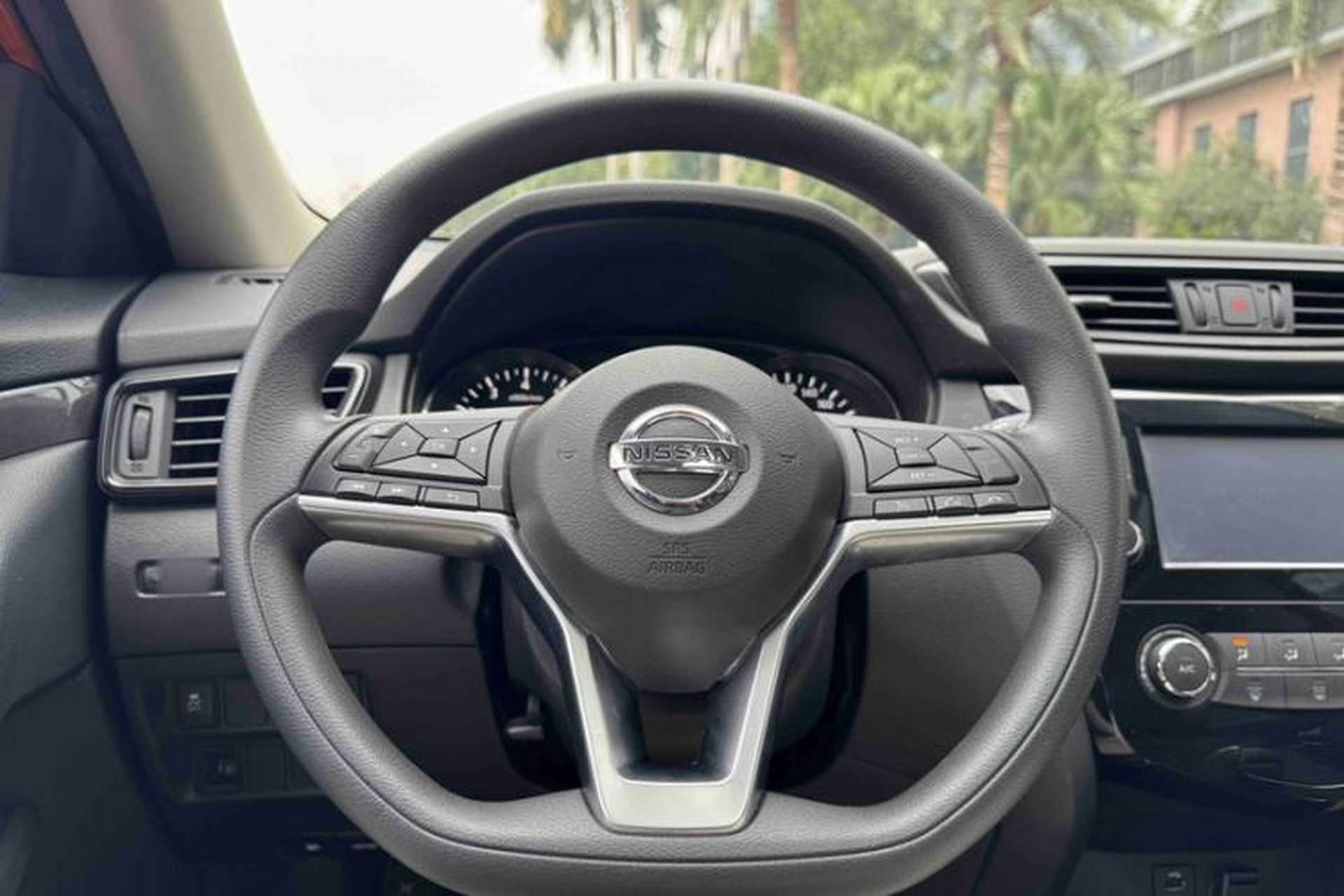 Used Nissan X-Trail 2017 2.0L CVT Comfort Edition 2WD Interior 2