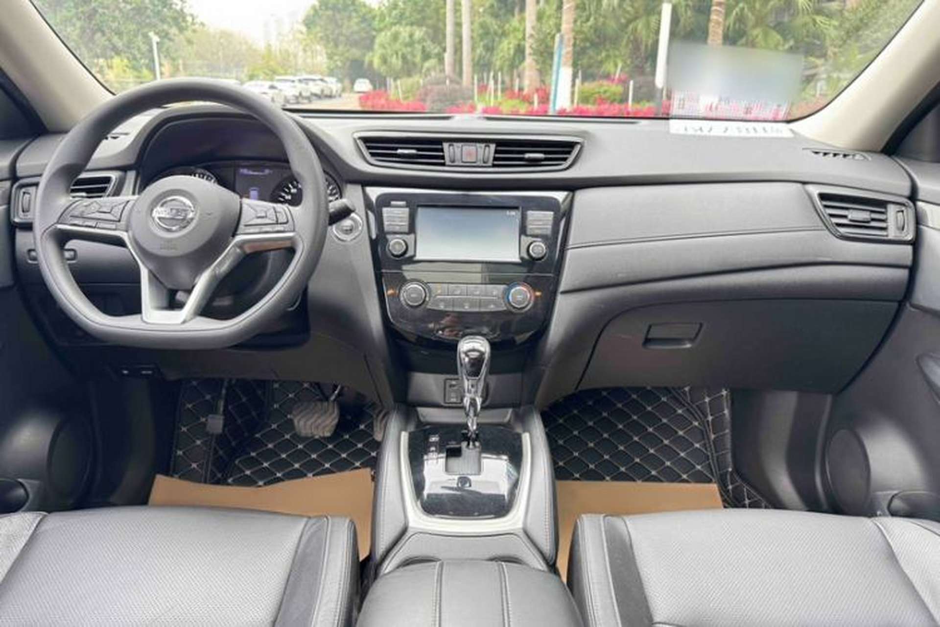 Used Nissan X-Trail 2017 2.0L CVT Comfort Edition 2WD Interior 3
