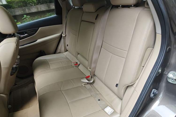 Used Nissan X-Trail 2017 2.0L CVT Comfort Edition 2WD Interior 4
