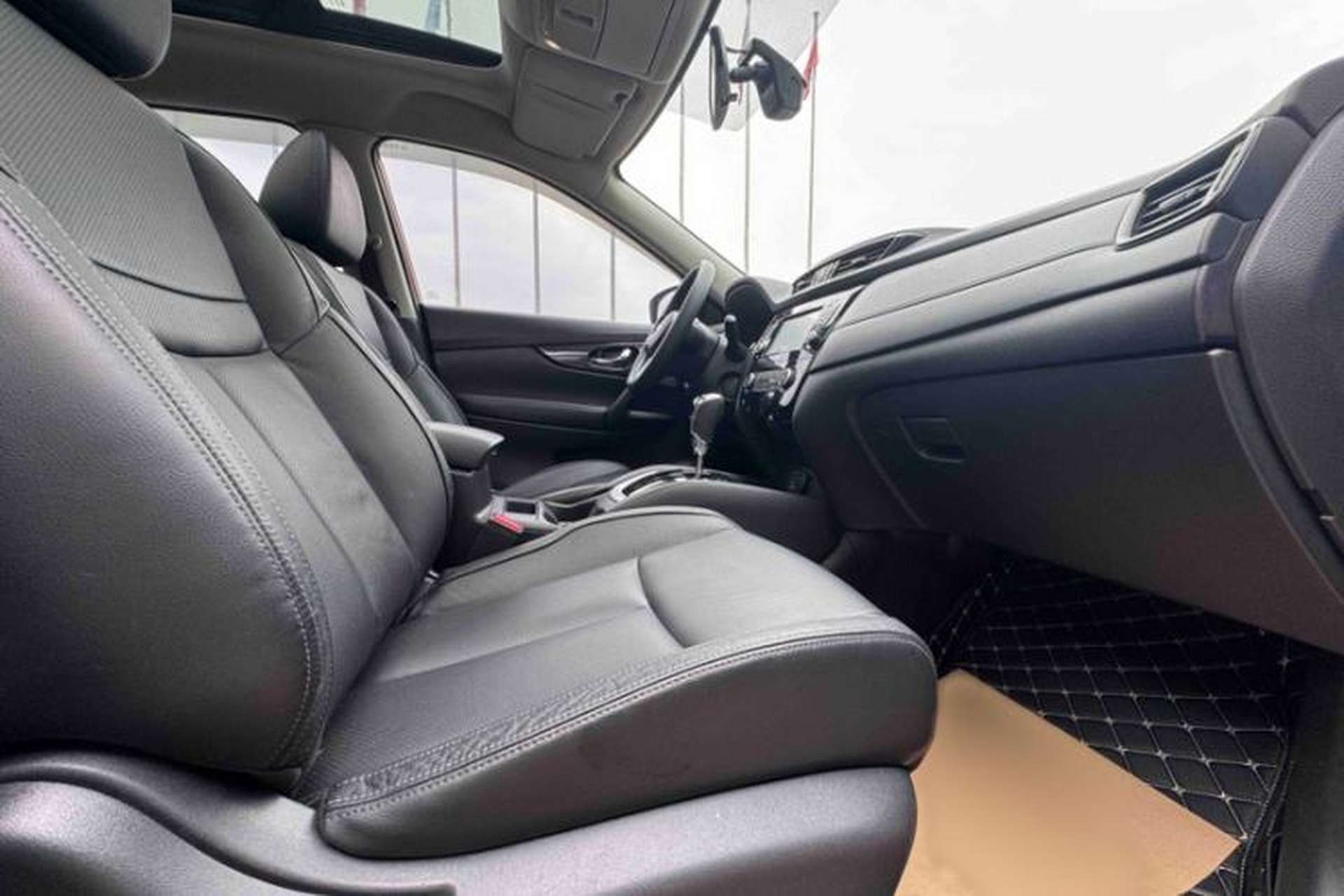 Used Nissan X-Trail 2017 2.0L CVT Comfort Edition 2WD Interior 7