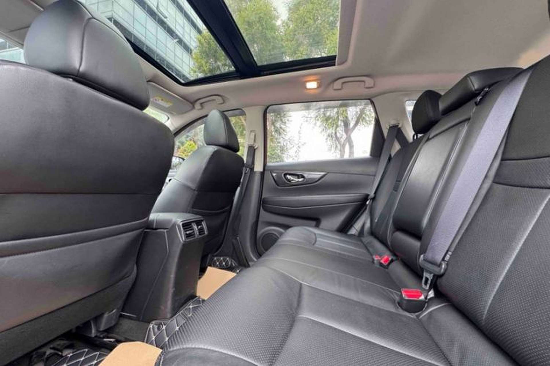 Used Nissan X-Trail 2017 2.0L CVT Comfort Edition 2WD Interior 8