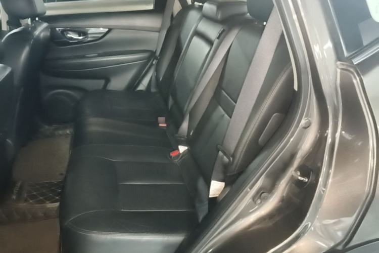 Used Nissan X-Trail 2017 2.5L CVT Luxury Edition 4WD Left Rear Seat