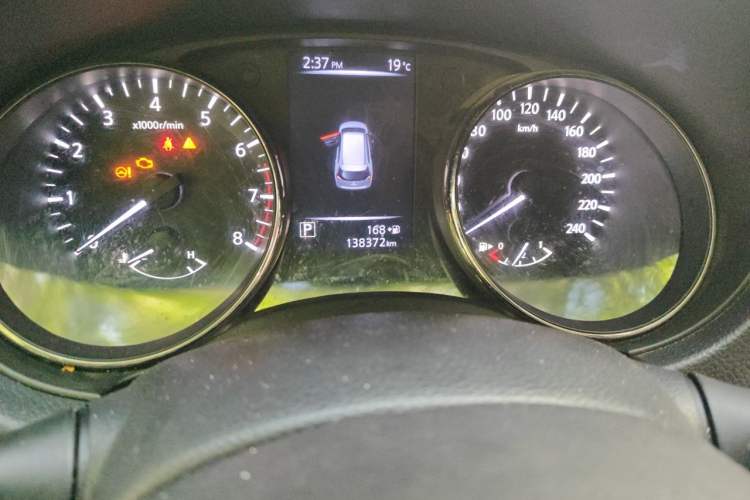 Used Nissan X-Trail 2017 2.0L CVT Comfort Edition 2WD Odometer Close Up