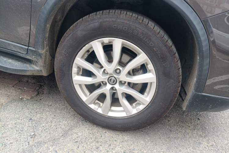 Used Nissan X-Trail 2017 2.0L CVT Comfort Edition 2WD Right Front Wheel Hub