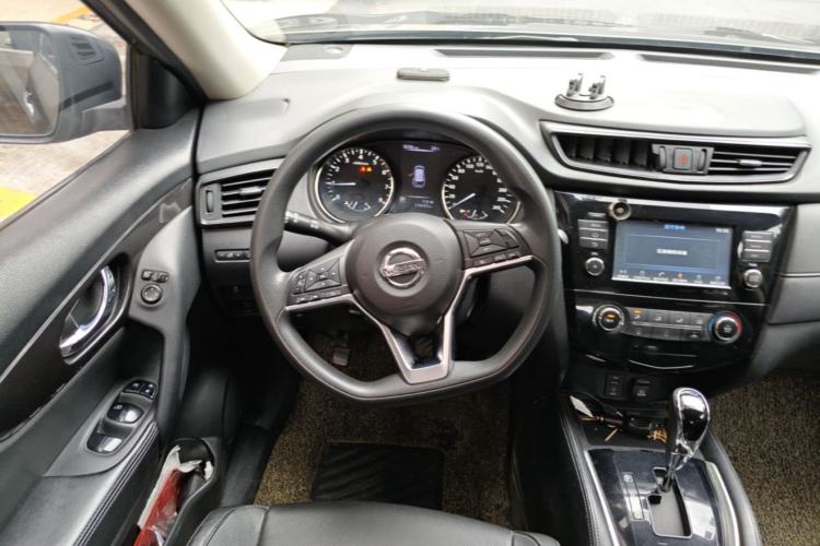 Used Nissan X-Trail 2017 2.0L CVT Comfort Edition 2WD Steering Wheel