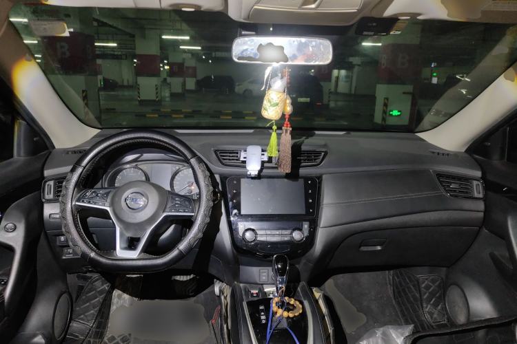 Used Nissan X-Trail 2019 2.0L CVT Smart Connect Comfort Edition 2WD Center Console