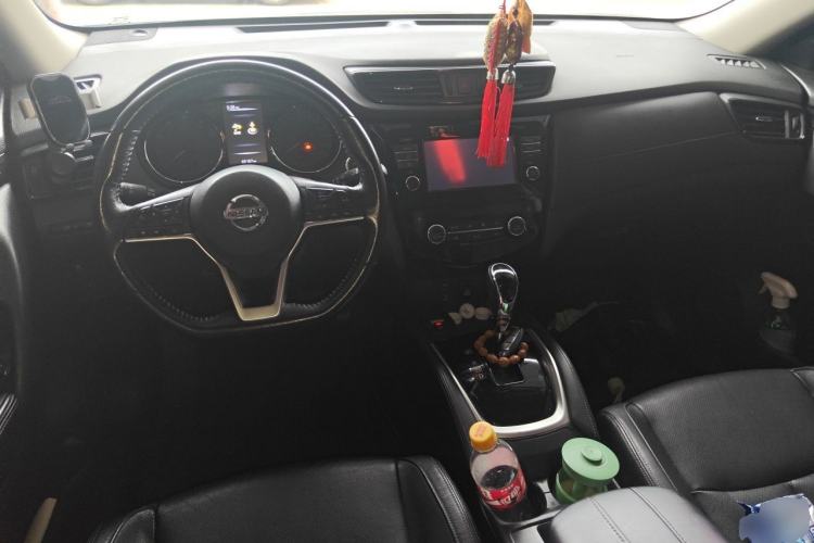 Used Nissan X-Trail 2019 2.0L CVT Comfort Edition 2WD Center Console
