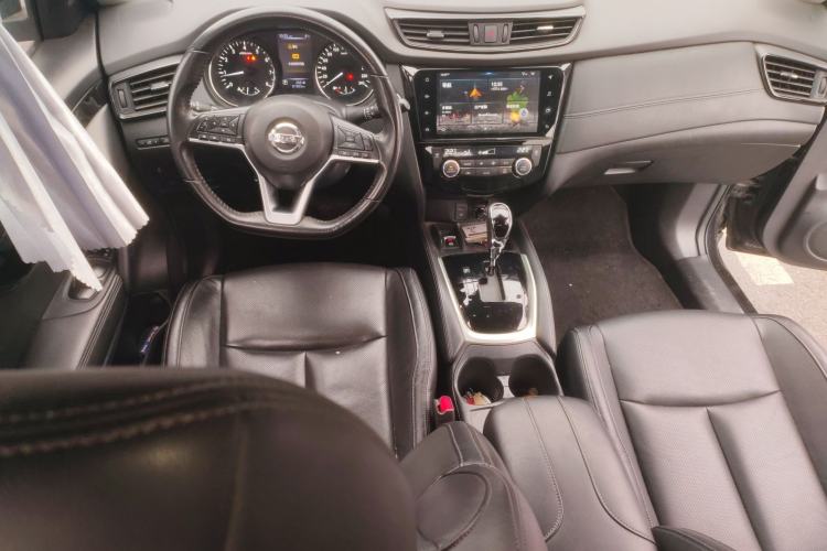 Used Nissan X-Trail 2019 2.0L CVT Smart Connect Comfort Edition 2WD Center Console