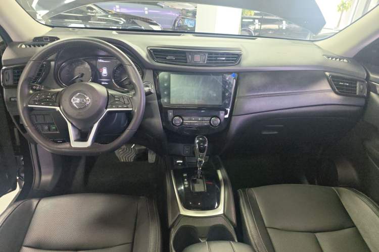 Used Nissan X-Trail 2019 2.0L CVT Smart Connect Comfort Edition 2WD Center Console