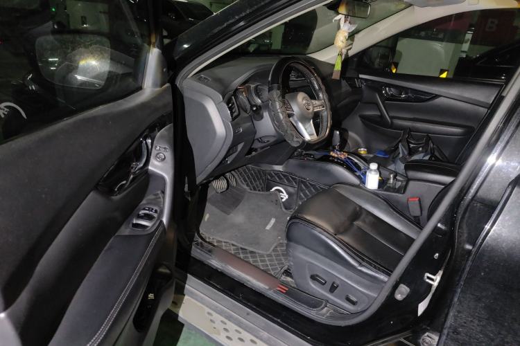 Used Nissan X-Trail 2019 2.0L CVT Smart Connect Comfort Edition 2WD Driver Seat